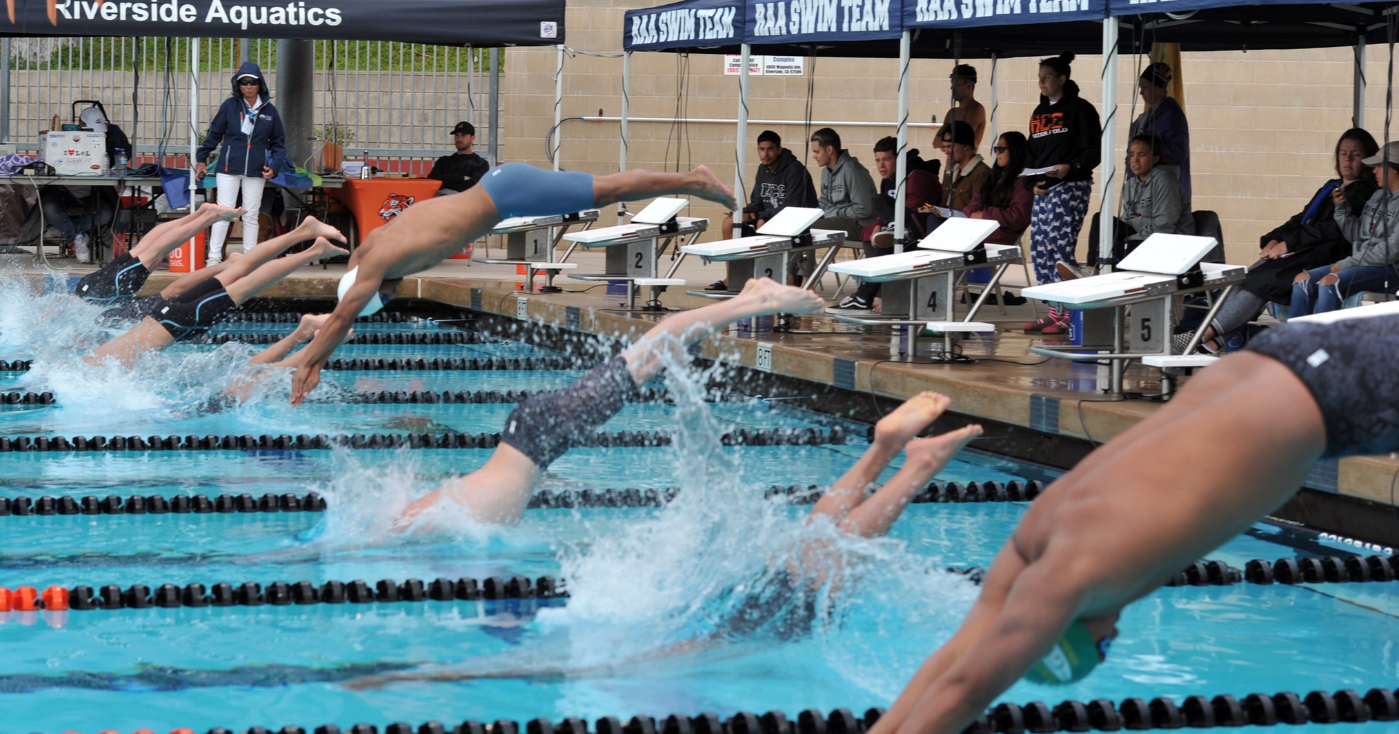 Swimming & Diving Sweeps Golden West Invitational