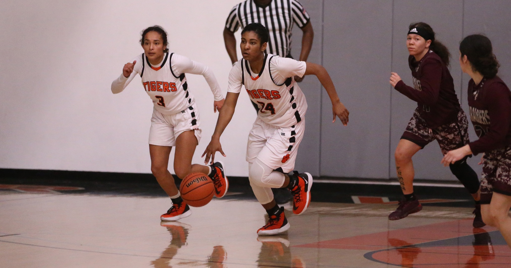 Trinity Vasquez dropped 43 points, the second-highest single game scoring marking RCC women's basketball history, in a victory over Antelope Valley. (Photo by Bobby R. Hester)
